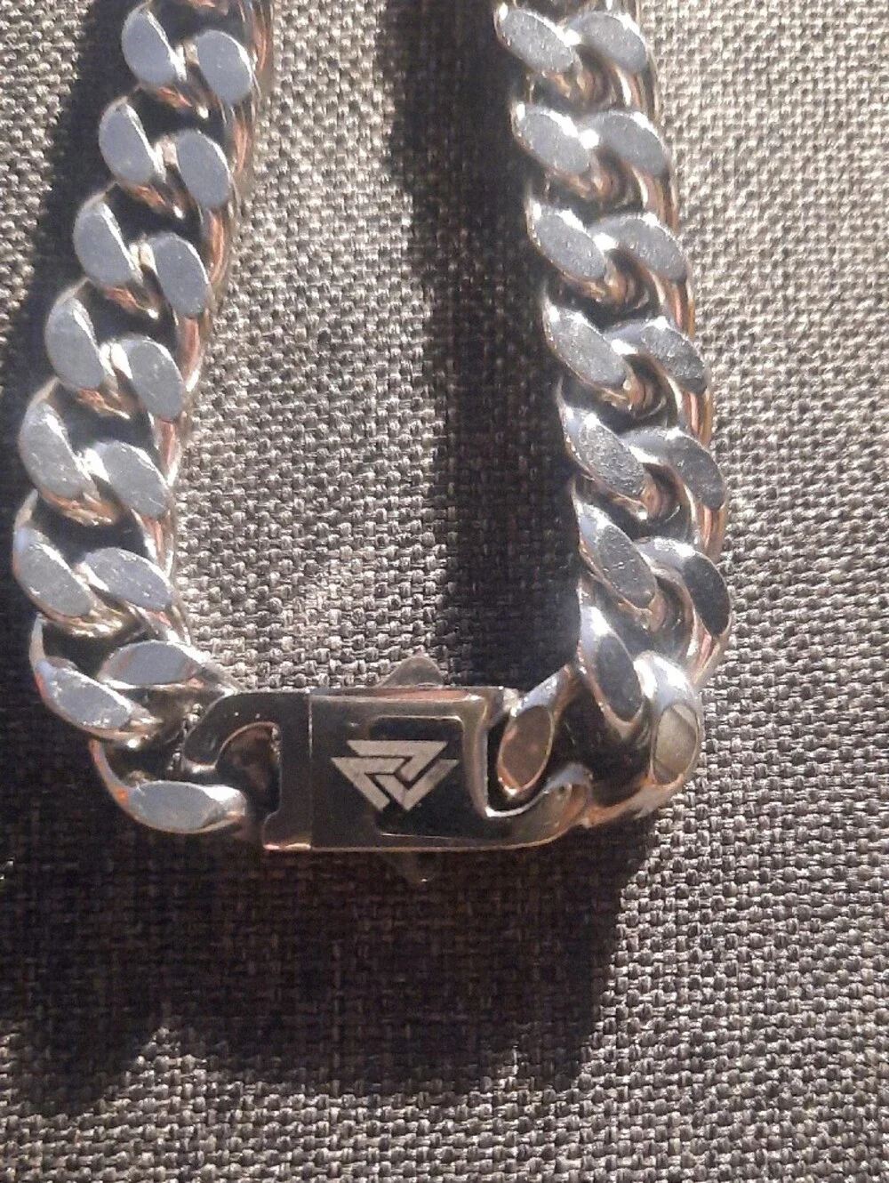 Valknut bold chunky